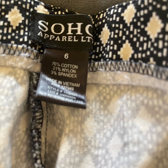 SOHO Funky geometric print cropped slim fit slacks - Picture 2 of 5